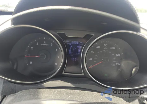 2016 Hyundai Veloster z USA, uszkodzony, nr VIN KMHTC6AD8GU299146